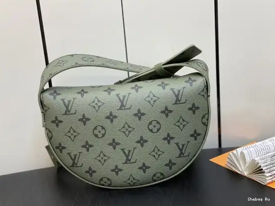 LOUIS Moon Crossbody VUITTON 0514